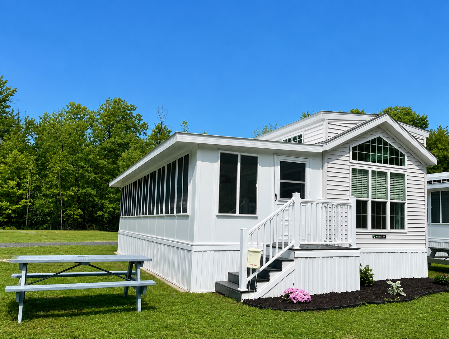 1 BED, 1 BATH | NEW CONSTRUCTION W/LOFT + FLORIDA ROOM | 348 Rainbow Shores Rd. Lot #T3